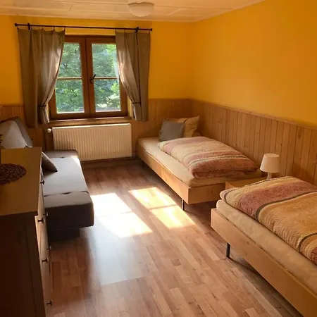 U Haliny אכסניה *