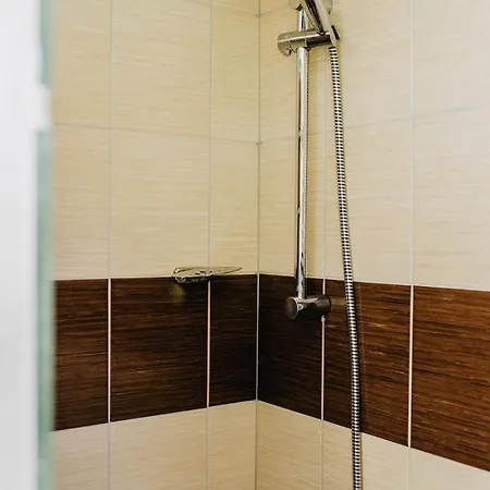 U Haliny * טריניץ